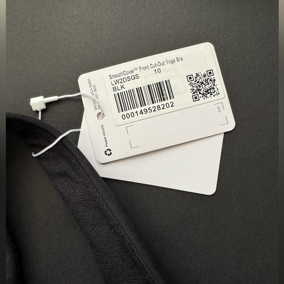 Lululemon SmoothCover Front Cut-Out Yoga Bra in Black - Picture 7 of 13